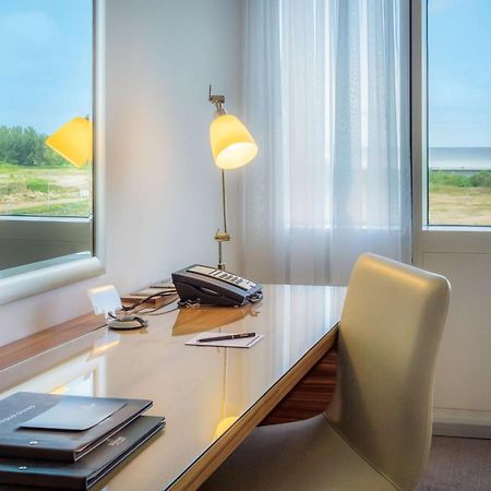 Hilton Reading Hotel Екстериор снимка
