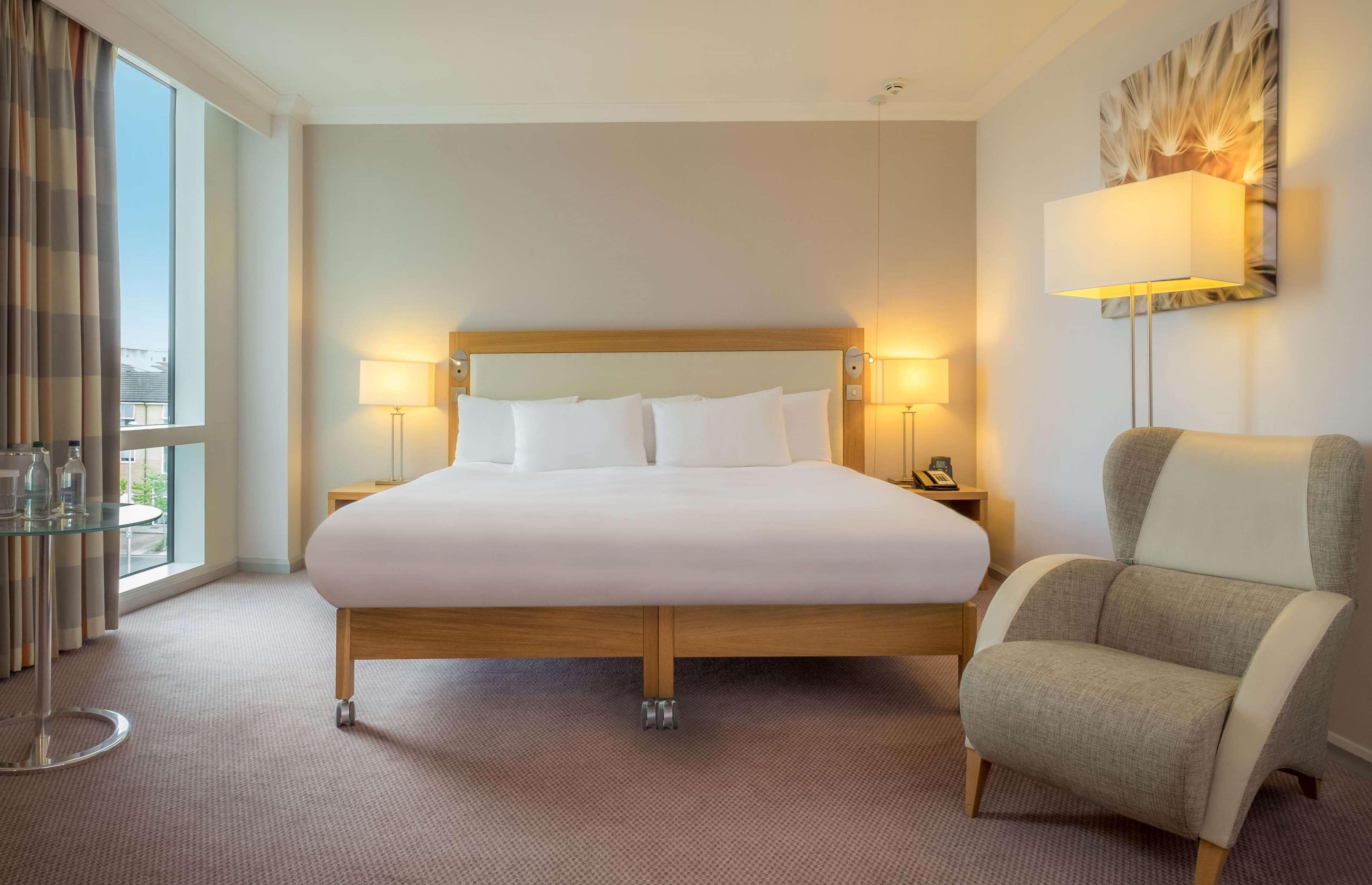 Hilton Reading Hotel Екстериор снимка