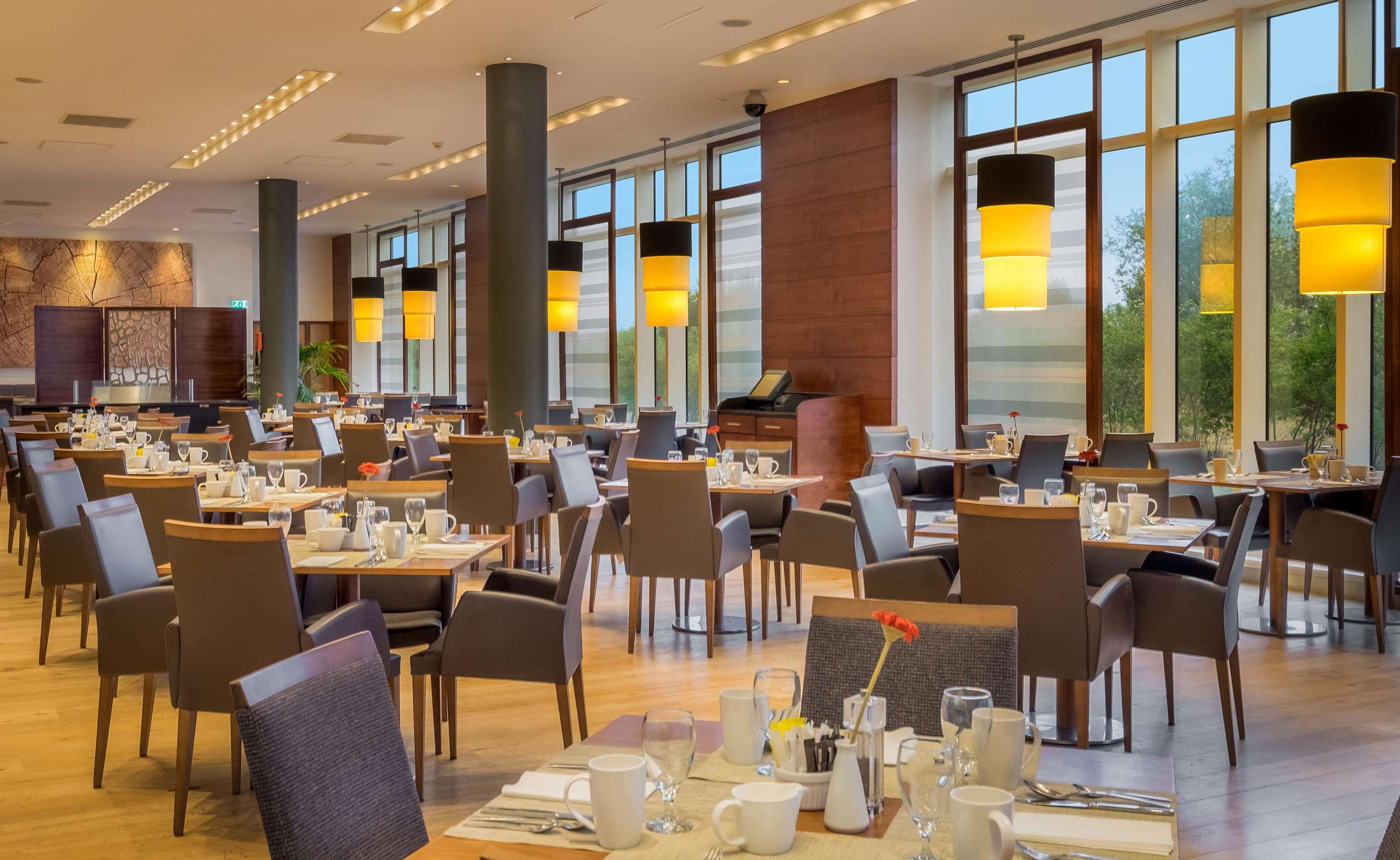 Hilton Reading Hotel Екстериор снимка