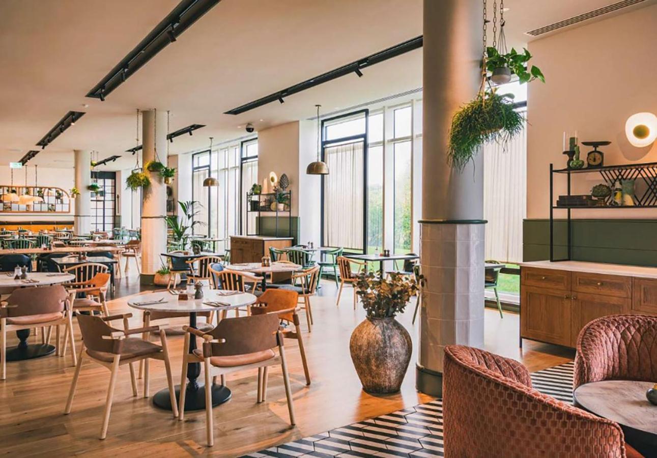 Hilton Reading Hotel Екстериор снимка